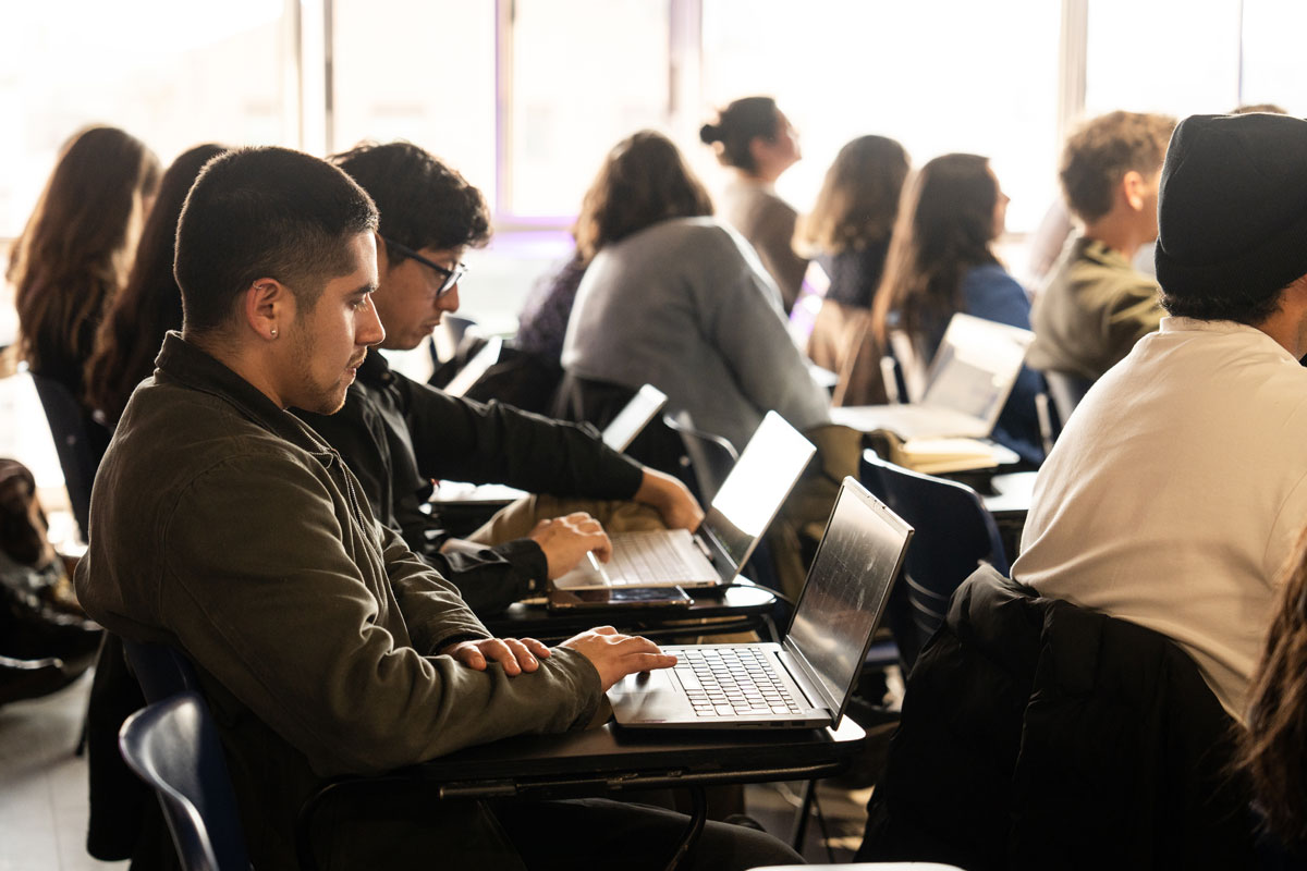 Primera clase de HackLab 2026.