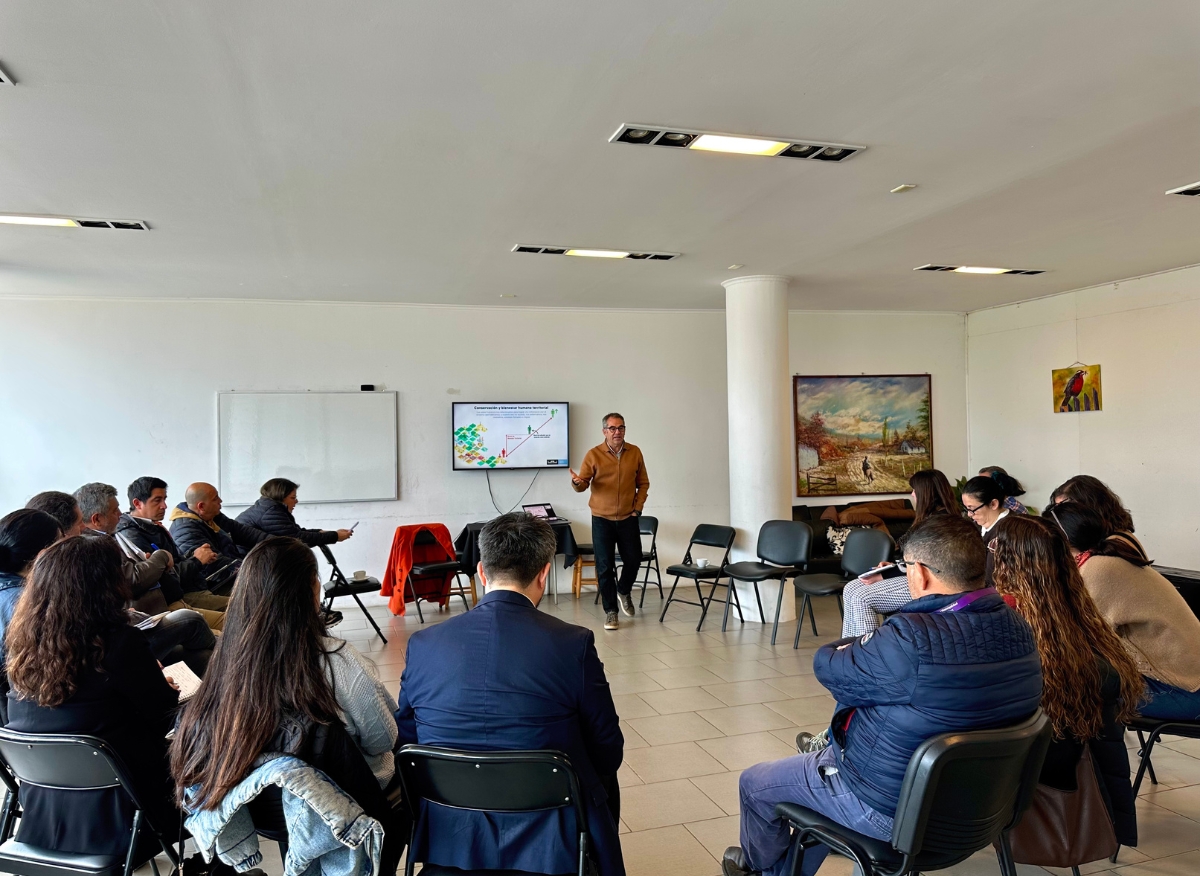 CIT-UAI presenta Matriz de Bienestar Humano Territorial a representantes de Quillota, La Calera y La Cruz